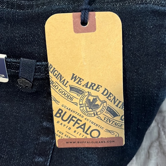 NWT Mid Rise Bootcut Queen Rinsed Jeans - Picture 9 of 16